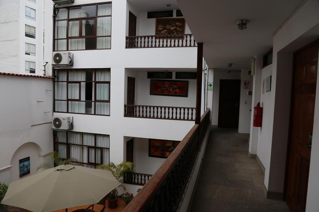 Hotel Miraflores Lodge ลิมา ภายนอก รูปภาพ