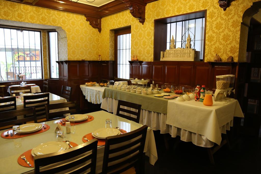 Hotel Miraflores Lodge ลิมา ภายนอก รูปภาพ
